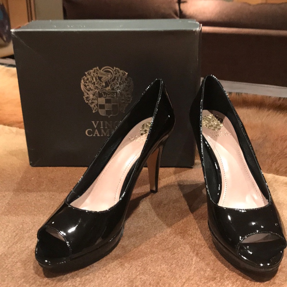 Vince Camuto Black  patent leather dress shoe